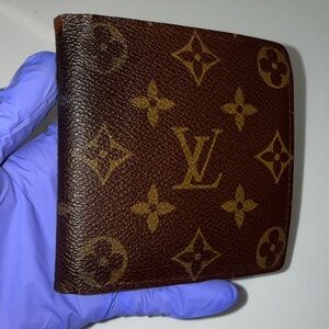 Louis Vuitton Monogram Bifold Wallet